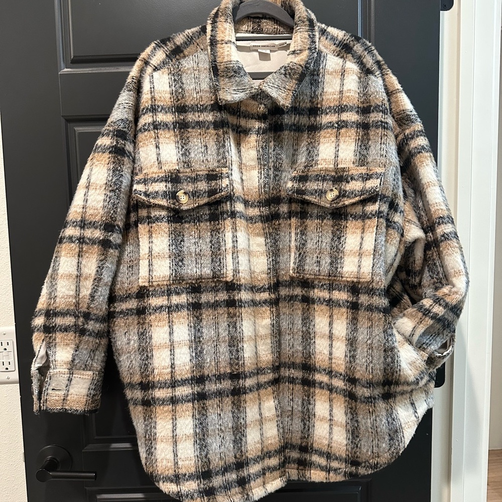 Good American Women’s Plaid Jacket with Pockets!